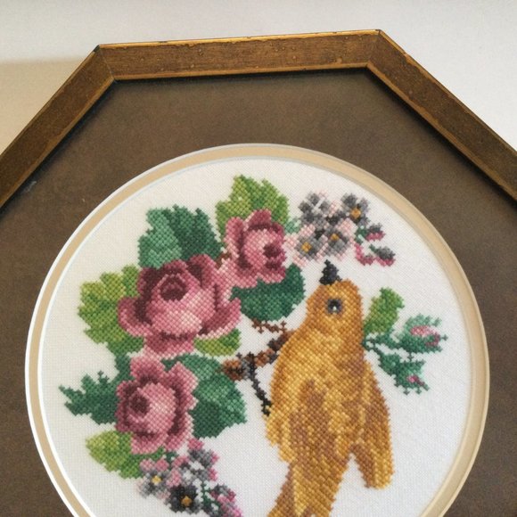 Framed needlework embroidery yarn art bird flowers octagonal shape wall decor - Picture 2 of 5